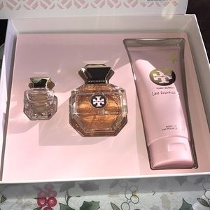 Tory Burch Love Relentlessly Perfumes Body Lotion